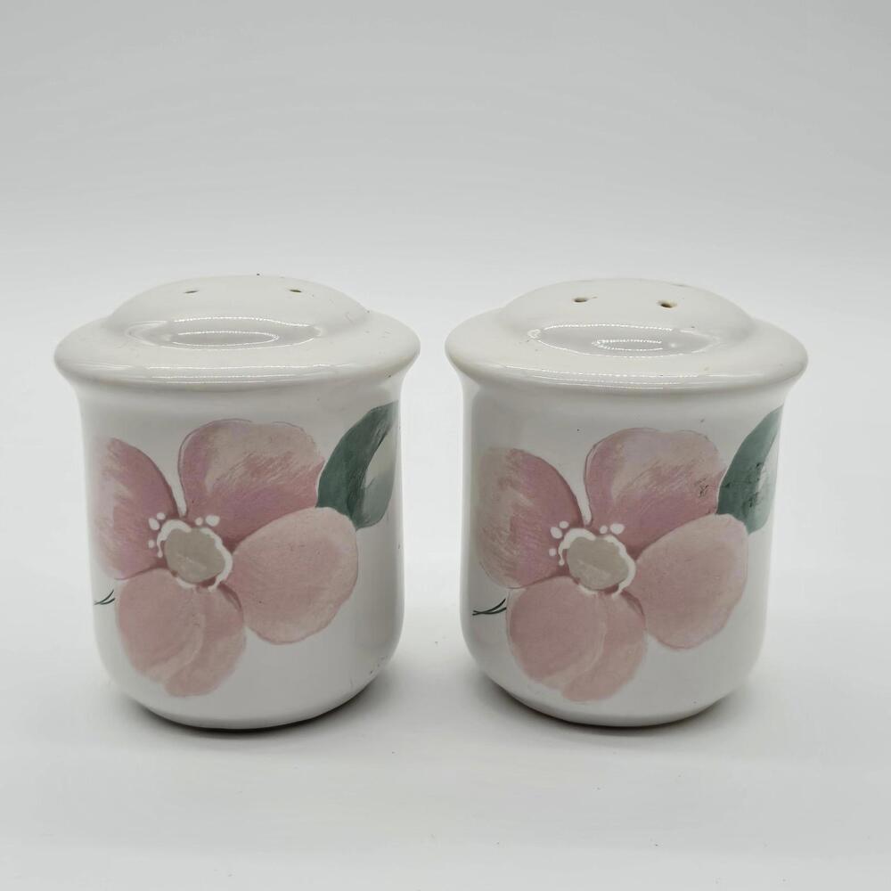 Pfaltzgraff Garland Blush salt and pepper shaker 1990's